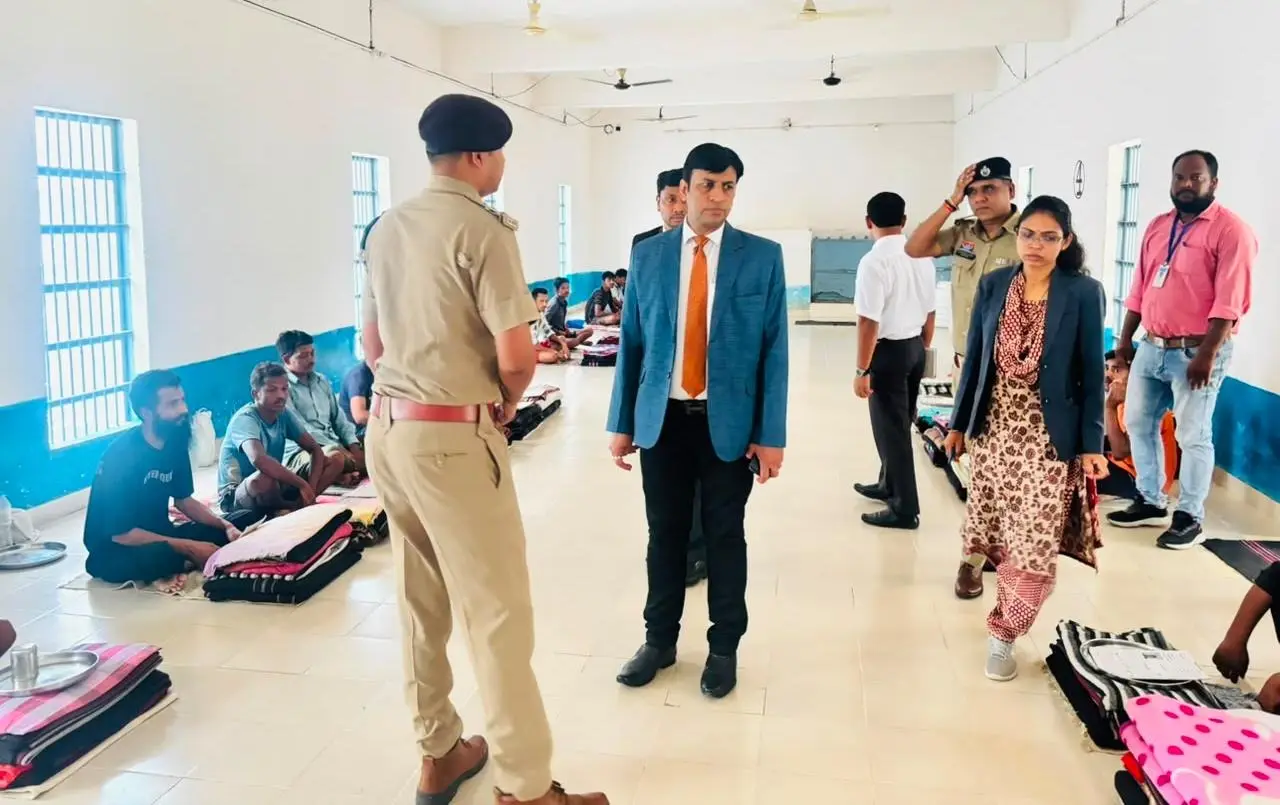उप जेल मनेन्द्रगढ़ का प्रधान जिला एवं सत्र न्यायाधीश के नेतृत्व में किया गया औचक निरीक्षण, बंदियों की सुविधाओं और विधिक सहायता का लिया गया जायजा