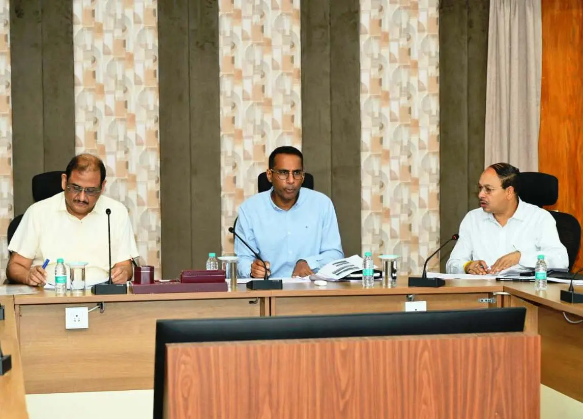 रायपुर : लोक निर्माण विभाग के सचिव ने जेलों में निर्माणाधीन कार्यों की प्रगति की समीक्षा की