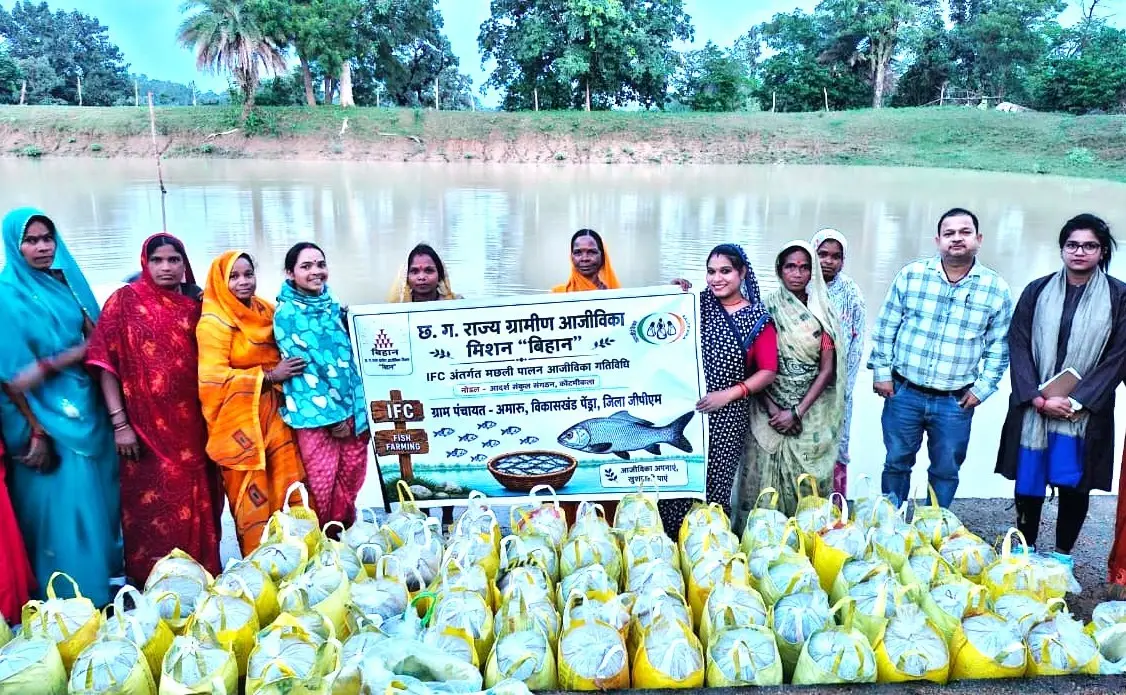 रायपुर : मत्स्य पालन के माध्यम से आत्मनिर्भर गांवों की ओर बढ़ता छत्तीसगढ़