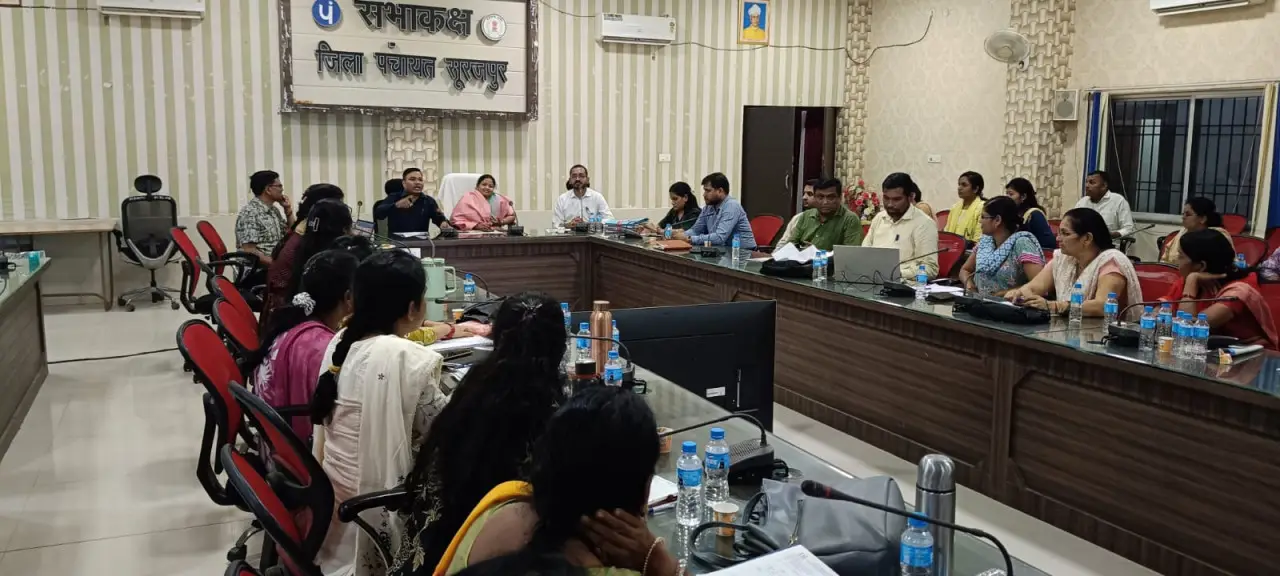 रायपुर : सूरजपुर में महिला एवं बाल विकास विभाग की व्यापक समीक्षा