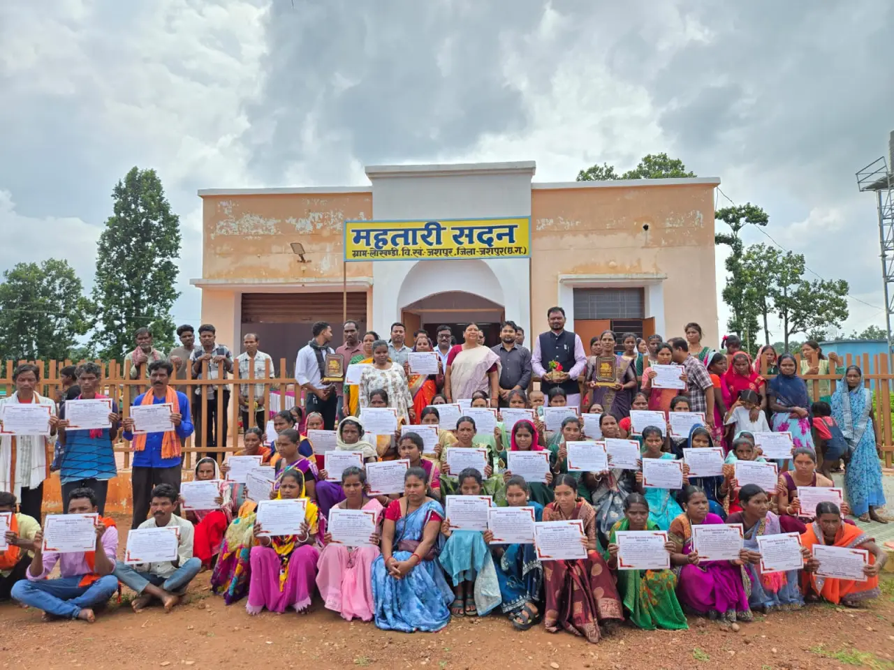 रायपुर : जैशक्राफ्ट के तहत 30 दिवसीय बांस एवं फर्नीचर निर्माण प्रशिक्षण सम्पन्न