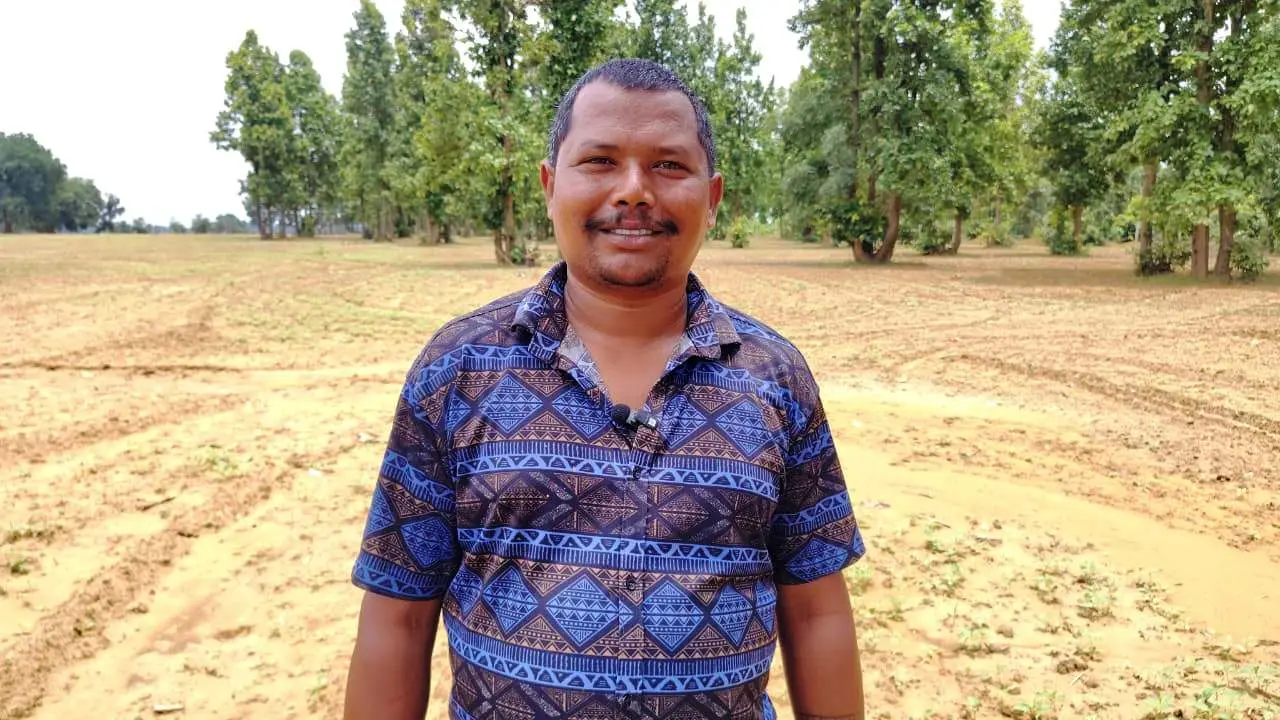 रायपुर : प्रधानमंत्री फसल बीमा योजना : किसान अजमेर सिंह के लिए संकट की ढाल बनी