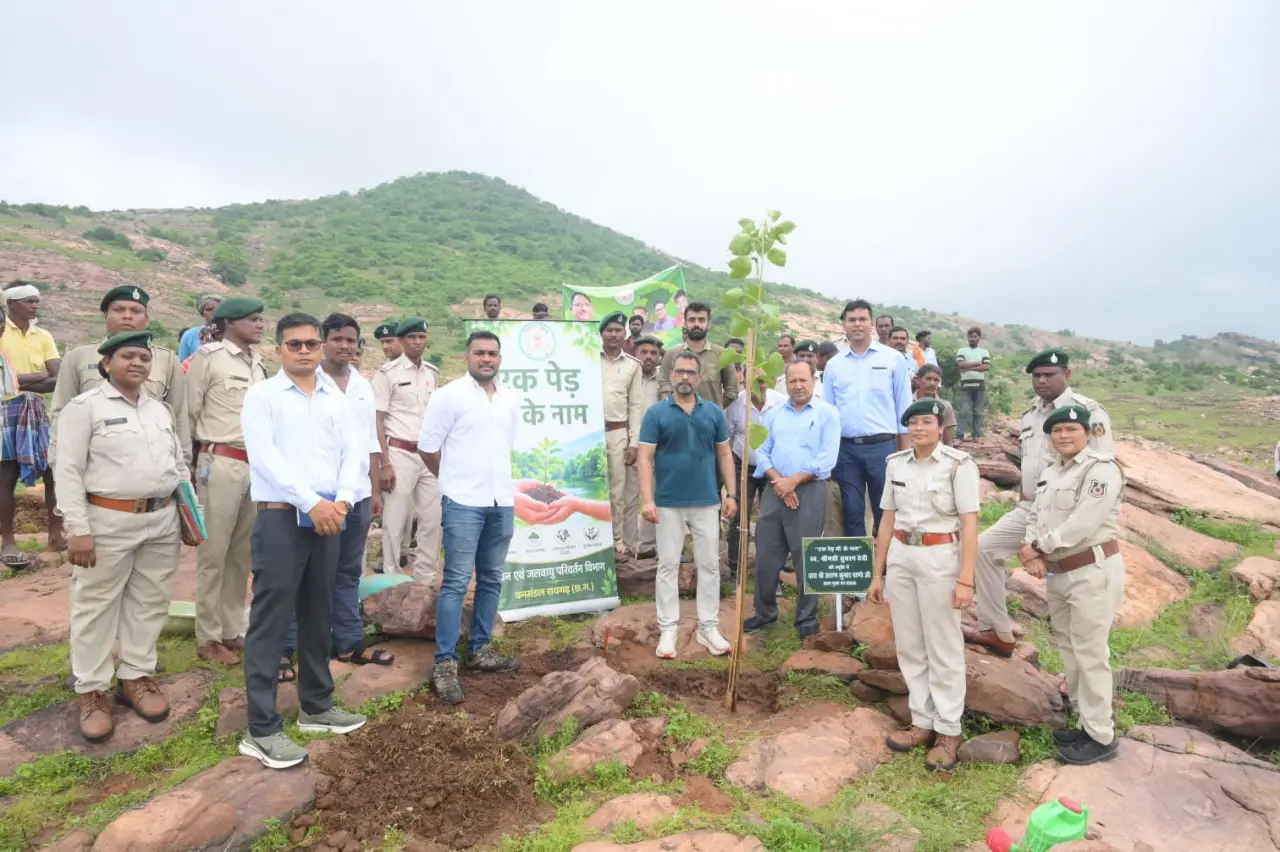 रायपुर : पथरीली पहाड़ियों को हराभरा बनाने की अनोखी पहल