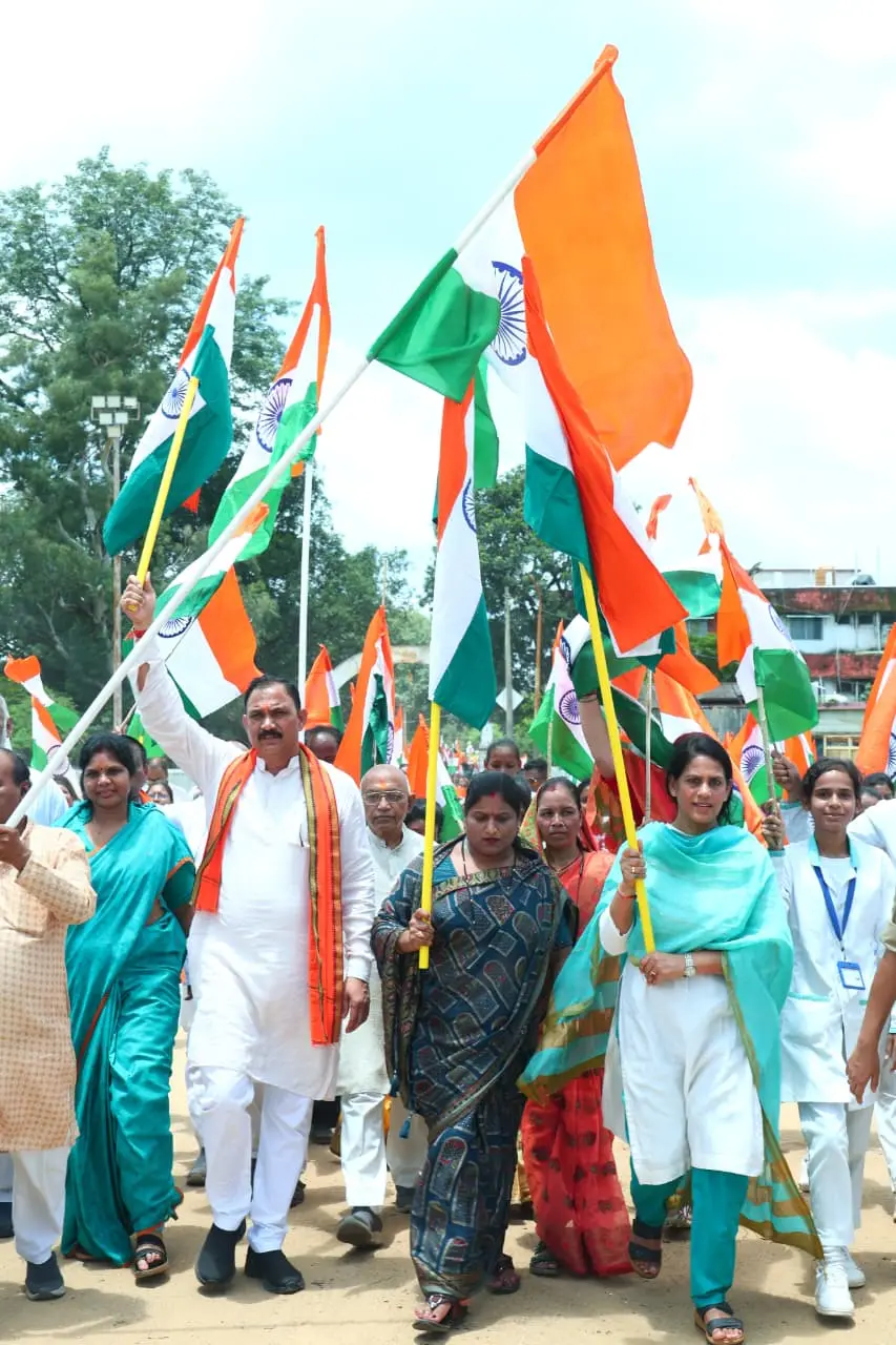 मनेंद्रगढ़ में तिरंगे का गौरव, हजारों कदमों ने लिखी देशभक्ति की कहानी,