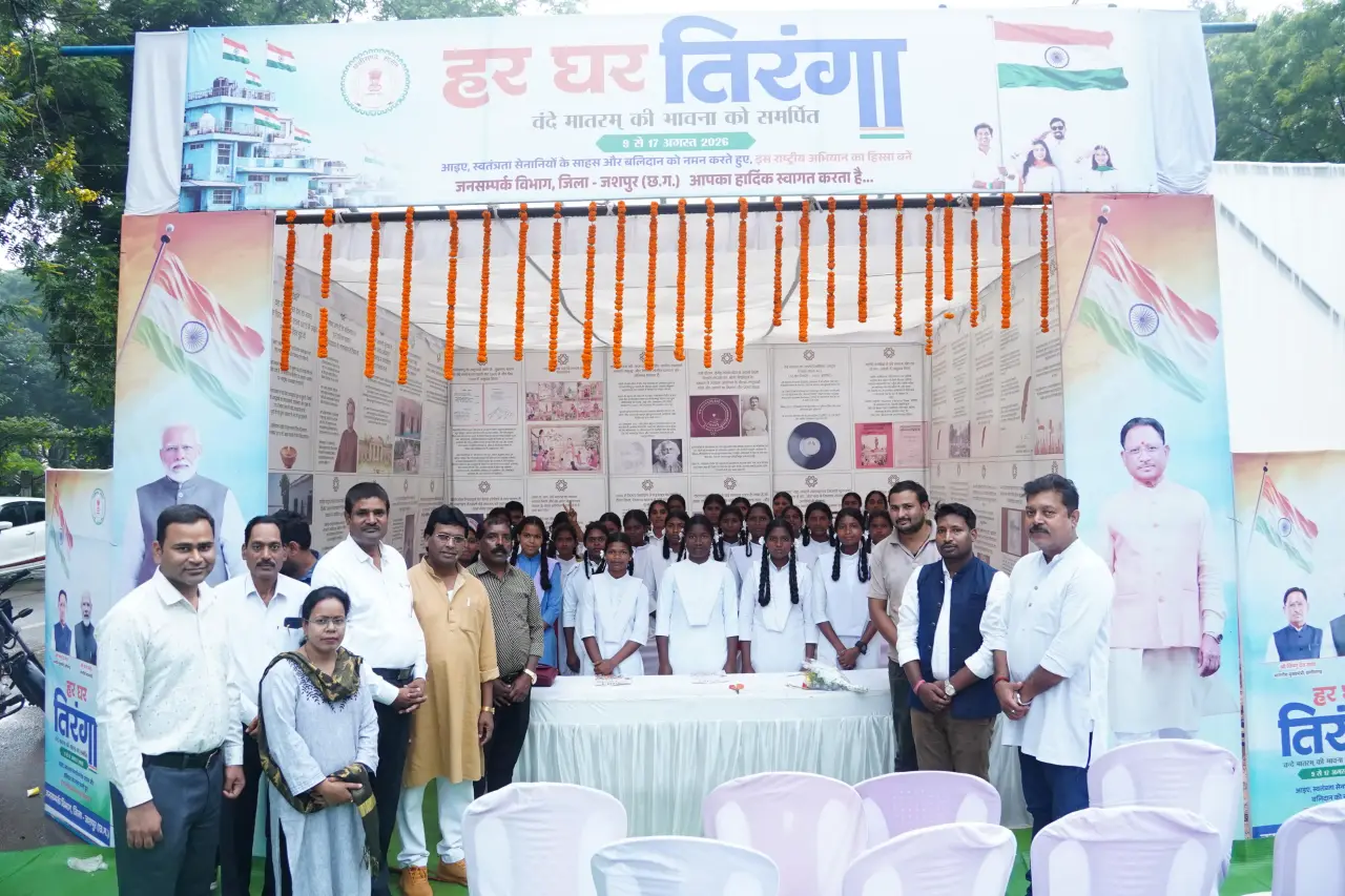 रणजीता स्टेडियम के पास देशभक्ति का रंग, तस्वीरों में दिखी आजादी की गौरवगाथा और विभाजन की पीड़ा,
