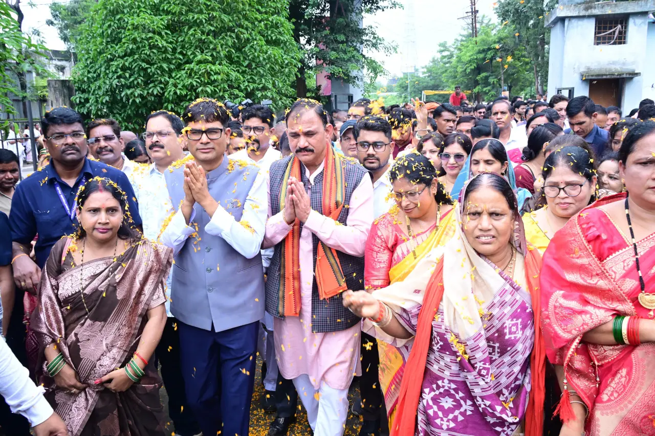 रायगढ़ में भगवान सहस्रबाहु की भव्य प्रतिमा का अनावरण: सामाजिक एकता, शिक्षा और नई पीढ़ी के उत्थान पर विशेष जोर,