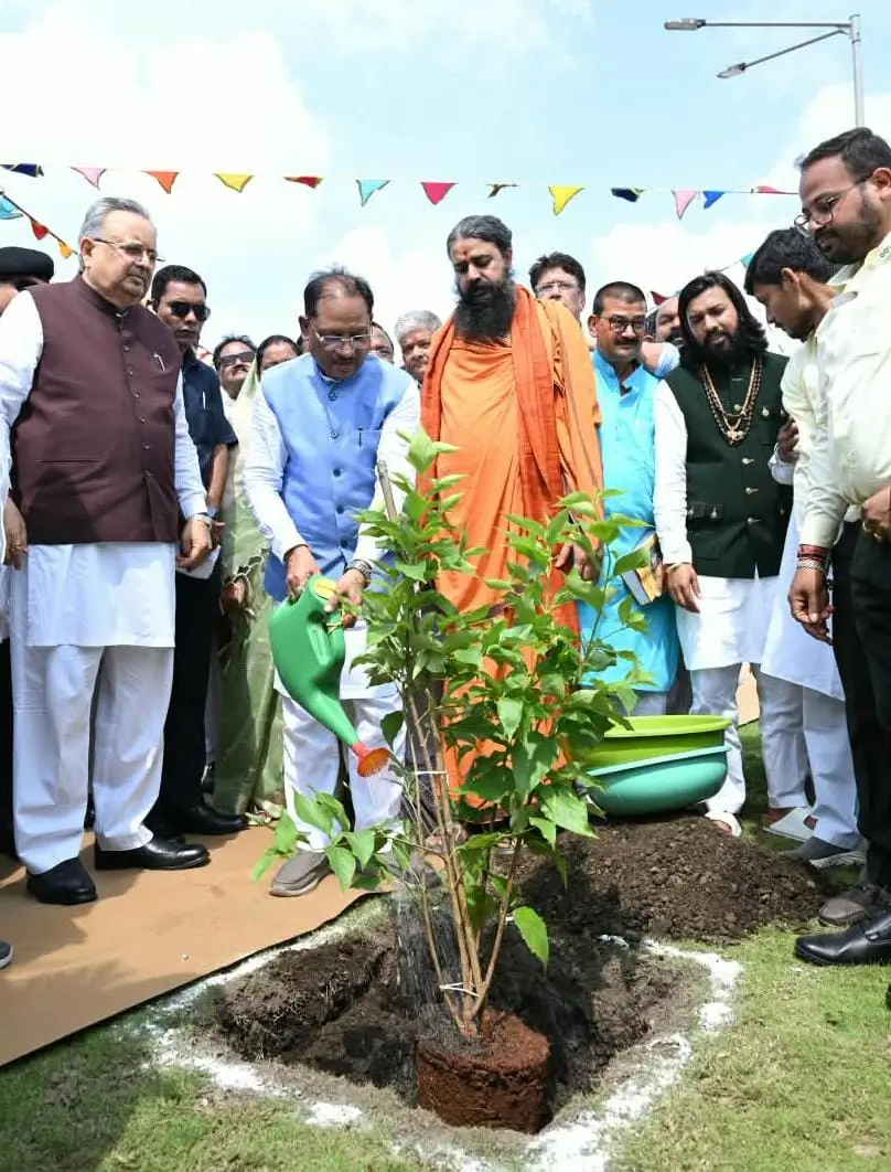 रायपुर : पर्यावरण संरक्षण से ही सुरक्षित रहेगा मानव जीवन-विधानसभा अध्यक्ष डॉ. रमन सिंह
