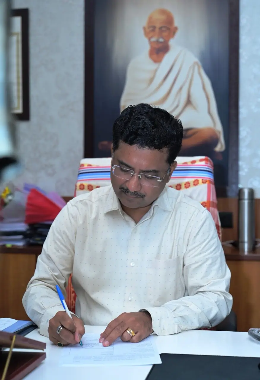 रायपुर : श्री सोनमणि बोरा ने प्रमुख सचिव, नगरीय प्रशासन एवं विकास विभाग का कार्यभार ग्रहण किया