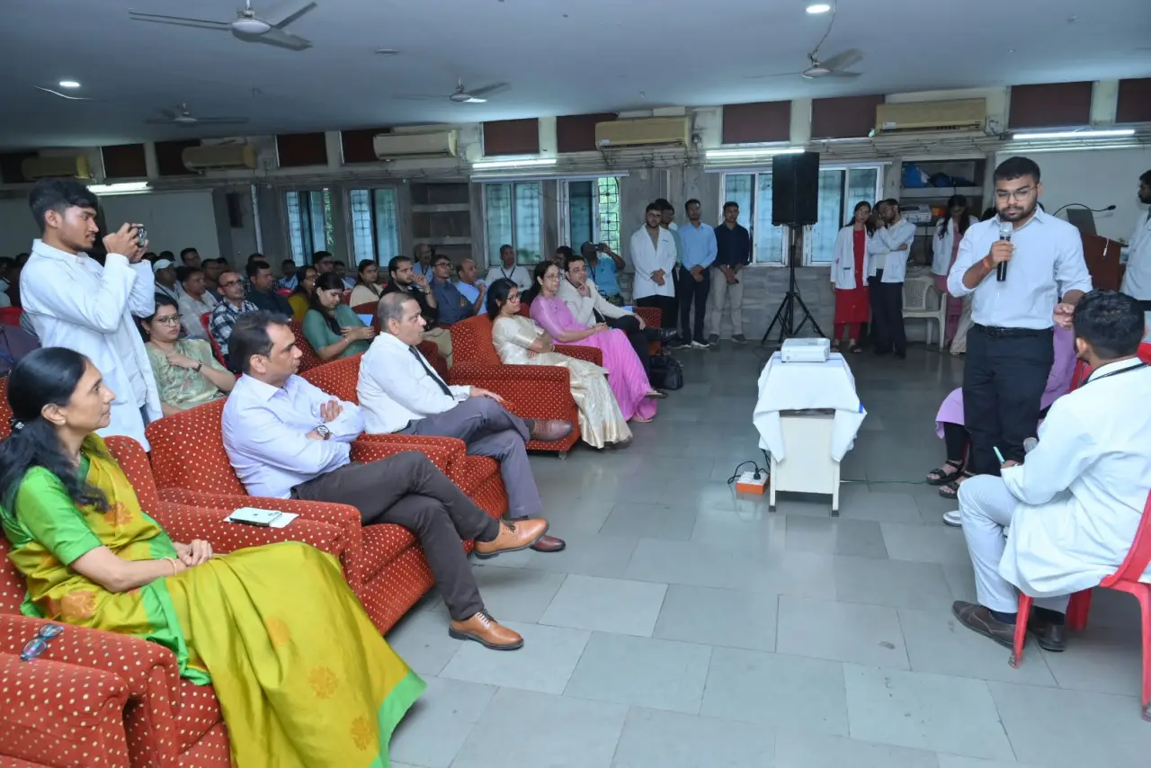 रायपुर : नेत्रदान को बढ़ावा देने के लिए अम्बेडकर अस्पताल में राज्य स्तरीय कार्यशाला आयोजित