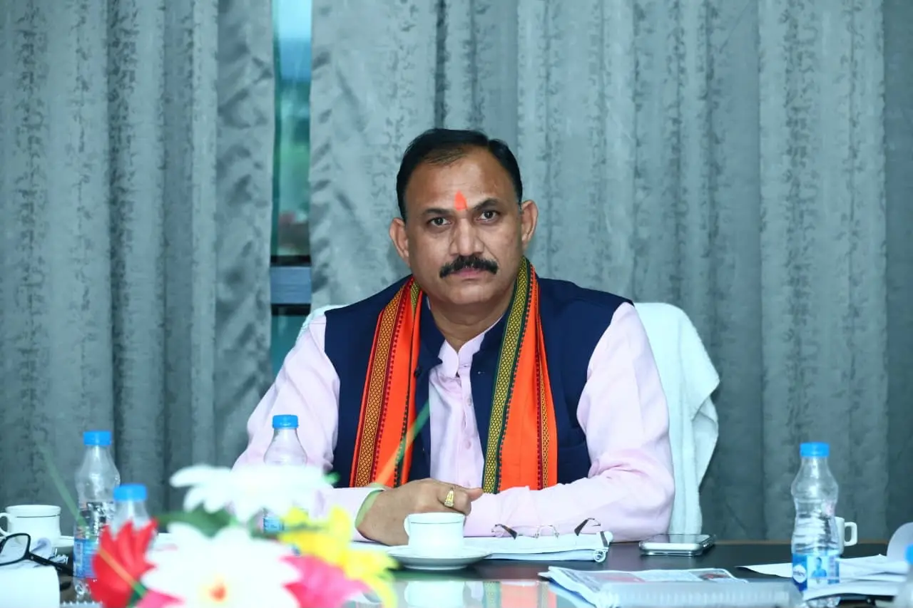 रायपुर : छत्तीसगढ़ के बच्चों के हक की एक भी सीट नहीं होगी प्रभावित: स्वास्थ्य मंत्री श्री श्याम बिहारी जायसवाल