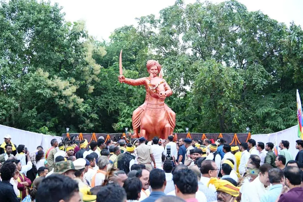 रायपुर : शहीद वीर नारायण सिंह का जीवन सेवा, संघर्ष और राष्ट्रप्रेम की मिसाल : श्री अरुण साव