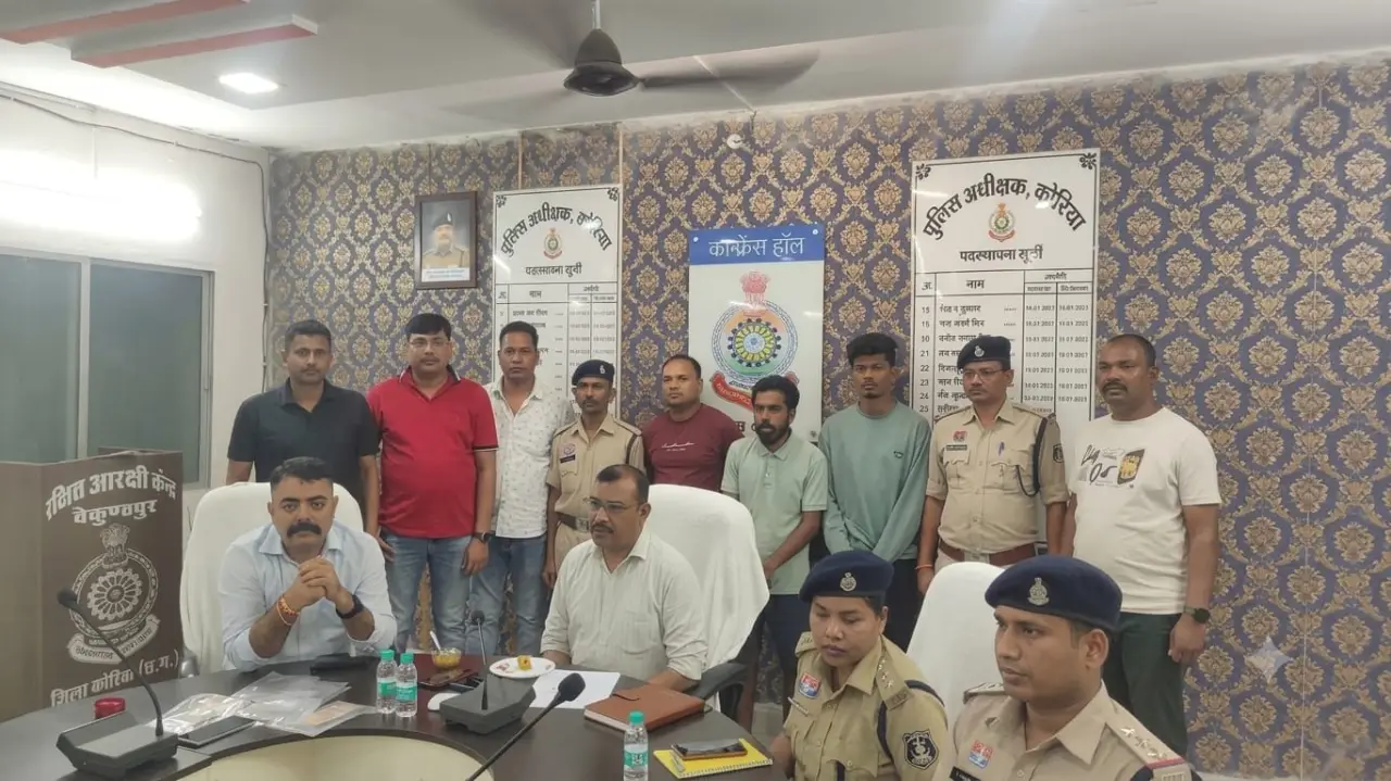 व्हीटीसी कालोनी चरचा में सुने घर से हुई सोने चांदी के जेवर कीमती 4 लाख 92 हजार रुपये की चोरी का पुलिस ने किया खुलासा: एक अपचारी बालक सहित चार आरोपी गि