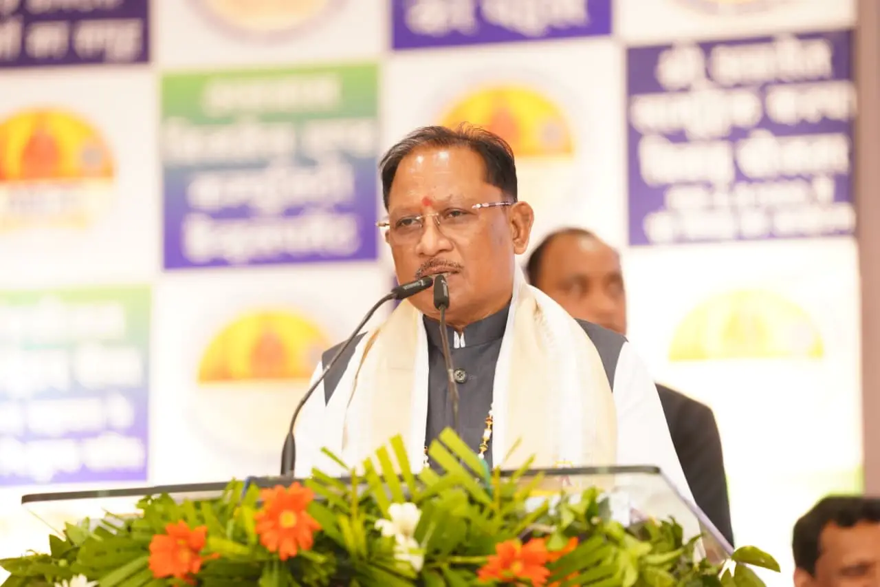 रायपुर : औद्योगिक नीति 2024-30 से प्रदेश में निवेश और रोजगार को नई गति, अब तक 8.23 लाख करोड़ रुपए से अधिक के निवेश प्रस्ताव प्राप्त