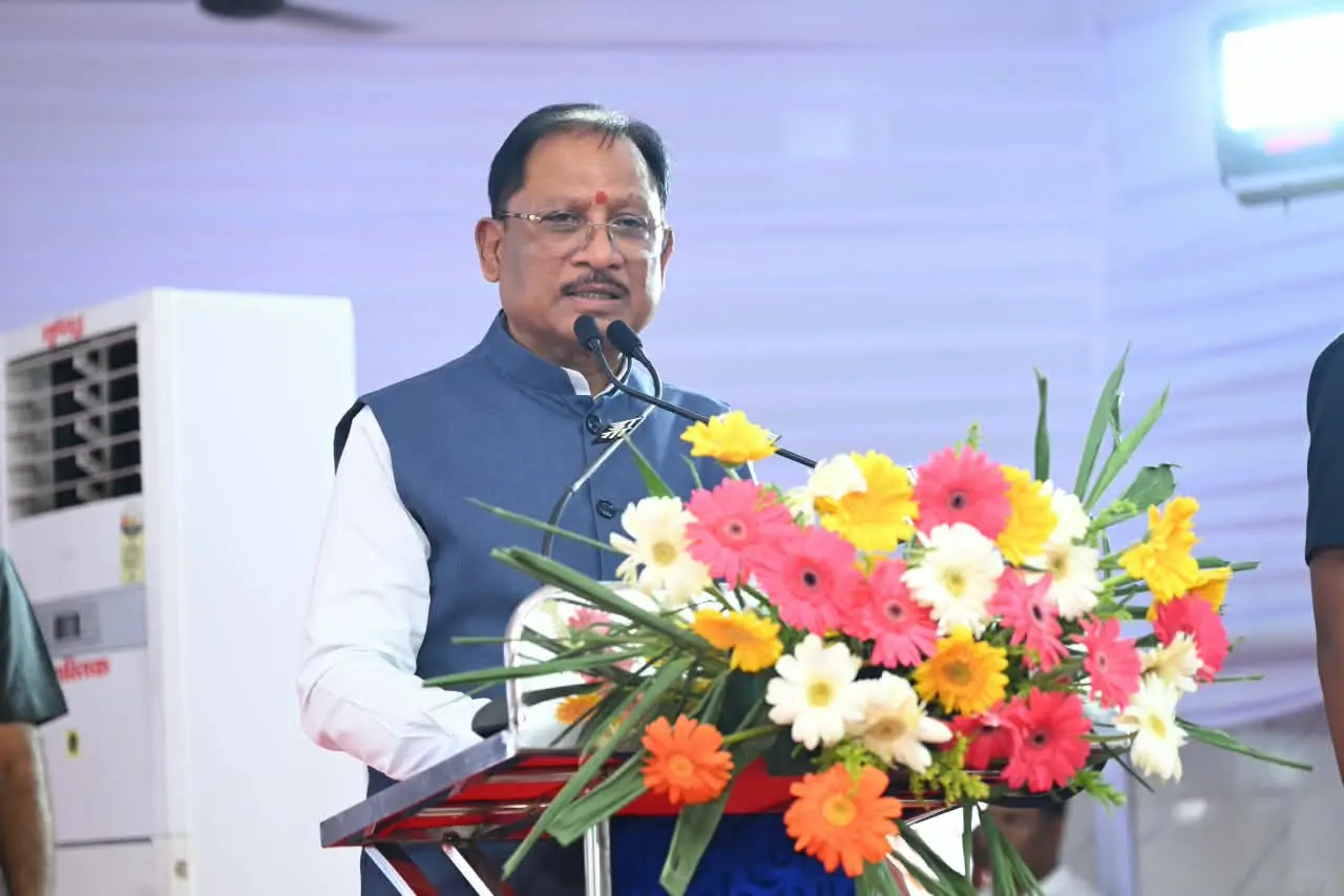 रायपुर : नक्सलवाद से प्रभावित रहे क्षेत्रों में शांति के साथ खुल रहे विकास और समृद्धि के नए द्वार: मुख्यमंत्री श्री विष्णुदेव साय