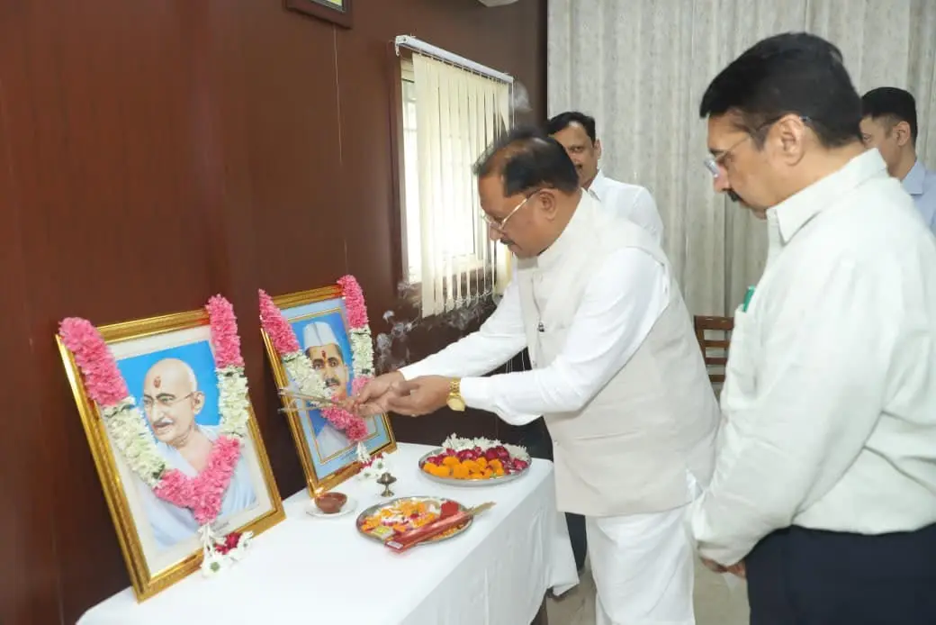 रायपुर : सत्य, अहिंसा और सादगी के आदर्श हमें राष्ट्रसेवा की प्रेरणा देते रहेंगे : मुख्यमंत्री श्री विष्णु देव साय