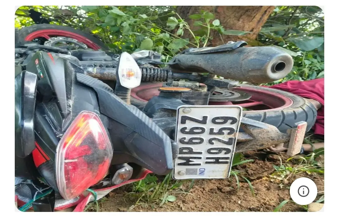 तेज रफ्तार पिकअप ने बाइक को मारी जोरदार टक्कर, सिंगरौली निवासी युवक की मौके पर मौत
