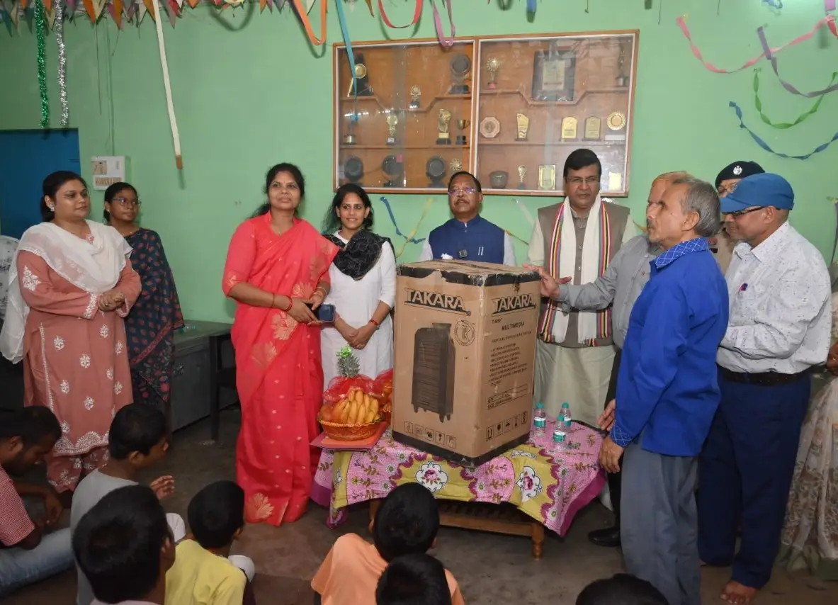 रायपुर : सशक्त एमसीबी-सेवा संकल्प अभियान के तहत प्रभारी मंत्री रामविचार नेताम ने किया दिव्यांग विद्यालय का औचक निरीक्षण