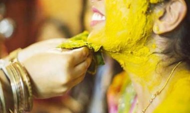 शादी से पहले दूल्हा-दुल्हन को क्यों लगाई जाती है हल्दी