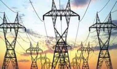 रूस के हमलों के बाद यूक्रेन में हुई बिजली गुल