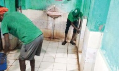 स्वच्छ जल के महत्व बताए