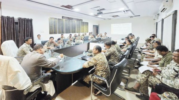 कानूनों की दी जानकारी