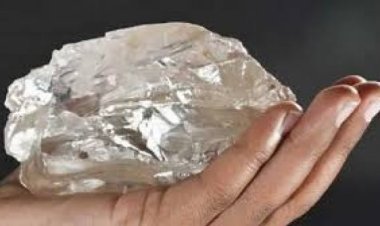 दक्षिण अफ्रीकी देश बोत्सवाना में मिला दुनिया का दूसरा सबसे बड़ा हीरा