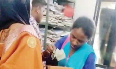 जपं दफ्तर के ऑपरेटर का रिश्वत लेते वीडियो फैला