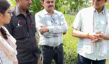 सांसद ने किया रेड क्रॉस भवन की भूमि का निरीक्षण:सीधी सांसद डॉक्टर राजेश मिश्रा ने गुणवत्ता का विशेष ध्यान रखने के लिए एसडीएम को दिए निर्देश