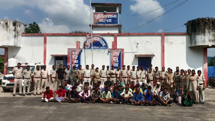 एसपी कोरिया के निर्देश पर तड़के सुबह हुई कॉम्बिग गश्त,  कुल 100 अधिकारी- कर्मचारी हुए शामिल...