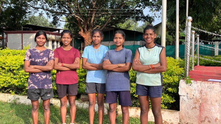 मुख्यमंत्री की पहल ने बदला जशपुर जिले के युवाओं का जीवन : आर्थिक रूप से कमजोर युवाओं के लिए निःशुल्क प्रशिक्षण और उज्जवल भविष्य की ओर साय सुशासन का एक सशक्त कदम नव संकल्प शिक्षण संस्थान