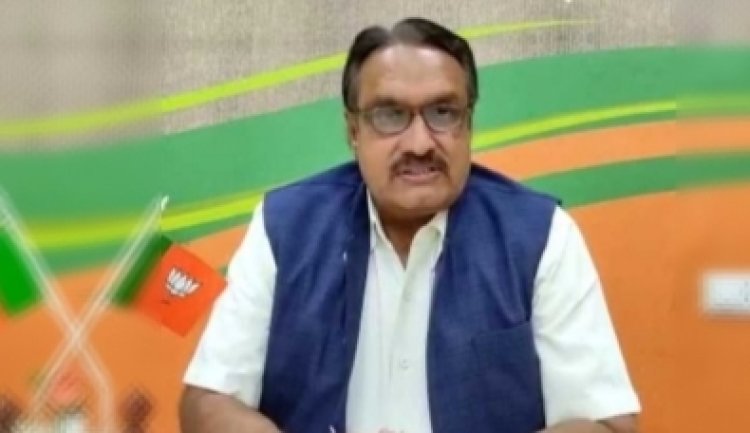 भाजपा प्रदेश प्रवक्ता शर्मा ने रायपुर दक्षिण के चुनावी मैदान से महापौर ढेबर की गैर मौजूदगी को लेकर निशाना साधा, कहा...'कांग्रेस की अंदरुनी कलह सतह पर आई'..पढ़ें पूरी खबर