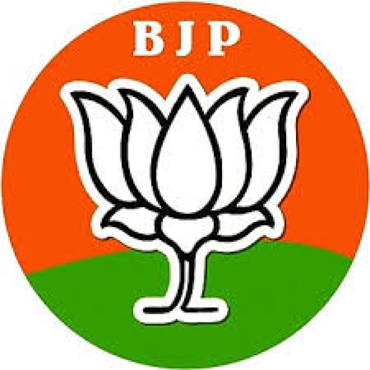 कांग्रेस की बैठक में हुई तू-तू मैं-मैं और कार्यकर्ताओं ने जमकर सुनाई खरी-खोटी,उठाए गंभीर सवाल,भाजपा प्रदेश प्रवक्ता अनुराग सिंहदेव ने नगरीय निकाय चुनाव के मद्देनजर कांग्रेस में मचे घमासान पर कटाक्ष कर कहा : जब आगाज ऐसा है तो फिर अंजाम क्या होगा,अब केवल कार्यकर्ता ही नहीं कांग्रेस के नेता भी भूपेश के चेहरे पर खुलकर अपनी नाराजगी का कर रहे इजहार