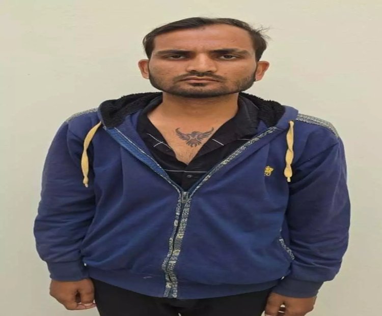 Chhattisgarh Crime : शराब भट्ठी के पास चाकू लहराने वाला बदमाश गिरफ्तार...पढ़ें पूरी समाचार