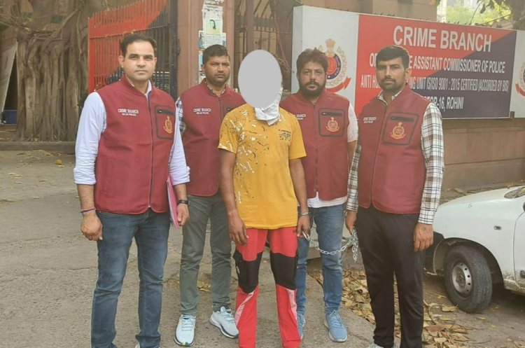 Crime News : 600 KM पीछा कर हत्यारे को दिल्ली पुलिस ने दबोचा...गोली मारकर हत्या करने के बाद सिर काटकर ले भागा था...पढ़ें पूरी खबर