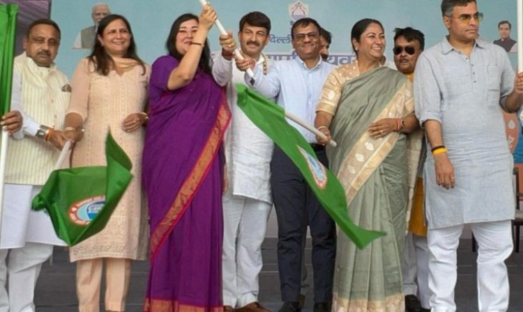 Breaking News : आ गया GPS से लैस पानी टैंकर.! दिल्ली CM रेखा गुप्ता ने  1,111 टैंकरों को दिखाई हरी झंडी...पढ़ें पूरी खबर