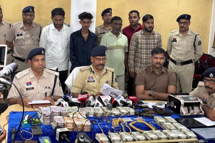 CG Crime : ज्वेलरी दुकान में सोने की लूट..महाराष्ट्र के बदमाश गिरफ्तार..पढ़ें पूरी समाचार