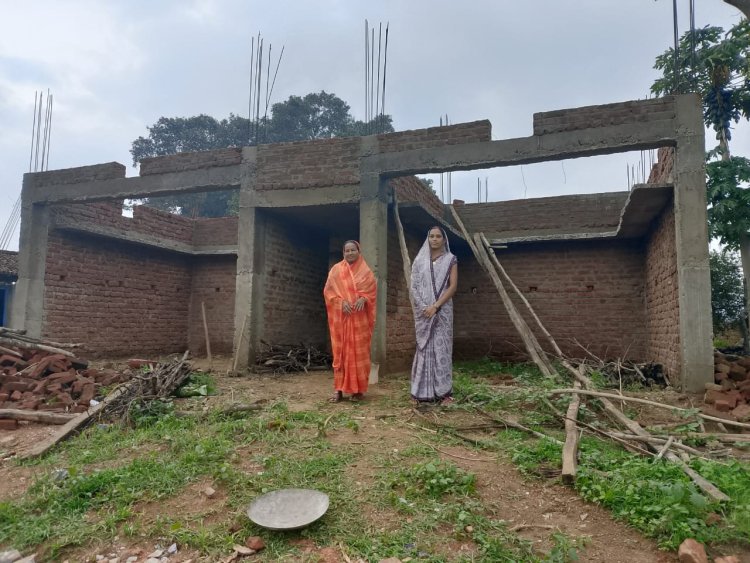 पीएम आवास के हितग्राहियों को बिहान योजना से मिल रहा आर्थिक संबल, अब दीदियों के सपनों का घर ले रहा मूर्त रूप..