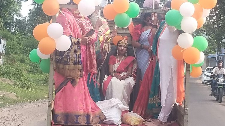 खड़गवां से शुरू हुई भाजपा के भव्य तिरंगा यात्रा का समापन हुआ चिरमिरी में, स्वास्थ्य मंत्री श्याम बिहारी हुए शामिल