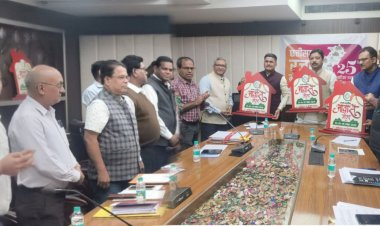 रायपुर : छत्तीसगढ़ गृह निर्माण मंडल अध्यक्ष श्री अनुराग सिंह देव ने ‘आवास मेला 2025’ के लोगो का किया अनावरण,