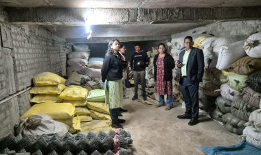 अवैध धान भंडारण पर बड़ी कार्रवाई, 300 बोरा धान जप्त..