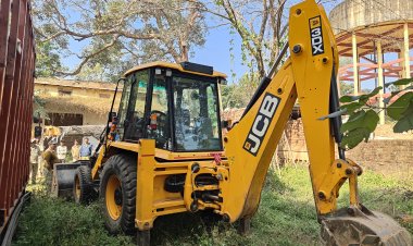 आज का दिन में प्रकाशित खबर का हुआ असर : वनभूमि में जेसीबी से अवैध उत्खनन मामले में वन विभाग ने किया जेसीबी को जब्त,आरोपी अभी भी गिरफ्त से बाहर