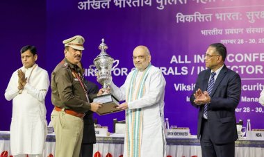 केन्द्रीय गृह एवं सहकारिता मंत्री श्री अमित शाह ने छत्तीसगढ़ के रायपुर में तीन दिवसीय 60वीं DGP/IGP कॉफ्रेंस का उद्घाटन किय