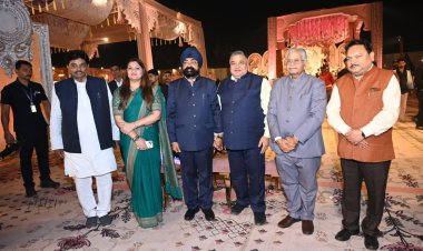 पर्यटन मंत्री राजेश अग्रवाल क्रेडा के अध्यक्ष श्री भूपेंद्र सवन्नी जी की सुपुत्री एवं भाजपा नेता श्री शिवरतन शर्मा जी के सुपुत्र के विवाह समारोह में हुए शामिल        