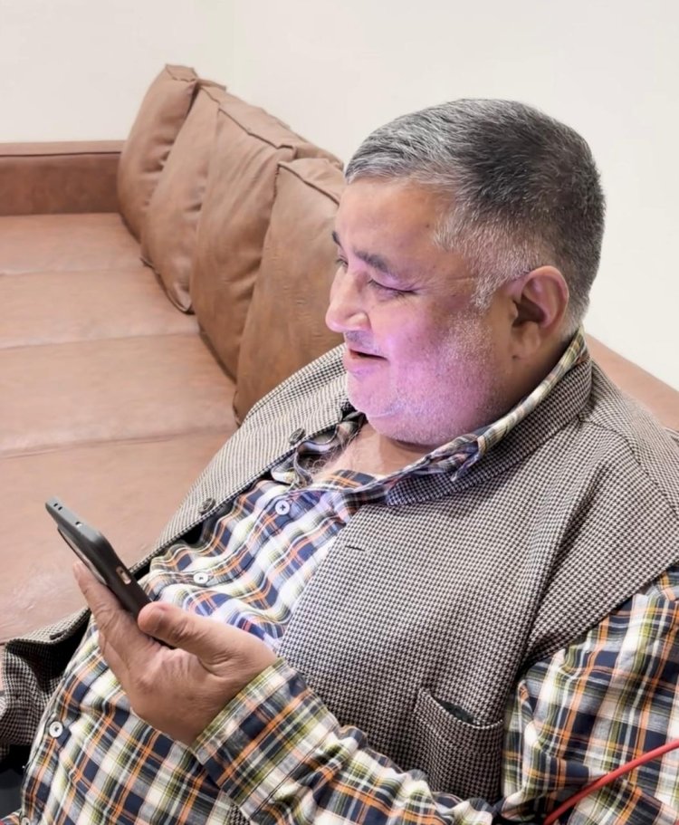 रायपुर : पर्यटन एवं संस्कृति मंत्री श्री राजेश अग्रवाल ने सीजीपीएससी 2024 की परीक्षा में 14वीं रैंक हासिल करने वाले अंबिकापुर के पंकज यादव को दूरभाष पर दी बधाई एवं शुभकामनाएं   