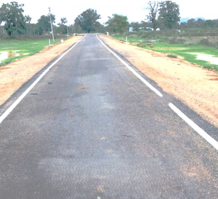 रायपुर : पीएम जनमन से झालखम्हरिया में कमारडेरा तक सड़क निर्माण, बदला जनजीवन, बढ़ा विकास का दायरा