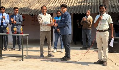 जशपुर जिले में शतरंज प्रतियोगिता हुई प्रारंभ,पहले चरण में 189 विद्यालयों के 3150 विद्यार्थी हुए शामिल,कलेक्टर रोहित व्यास के द्वारा प्रारंभ किए गए चेकमेट एट जशपुर कार्यक्रम के तहत तीन चरणों में आयोजित हो रही है प्रतियोगिता