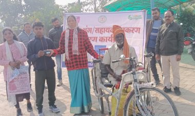 सुशासन सप्ताह : प्रदेशभर में जनहितकारी कार्यक्रम, दिव्यांगजनों को मिला सहारा