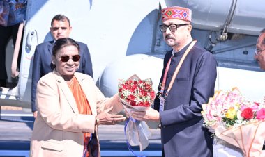 राष्ट्रपति श्रीमती द्रौपदी मुर्मू का आत्मीय स्वागत   