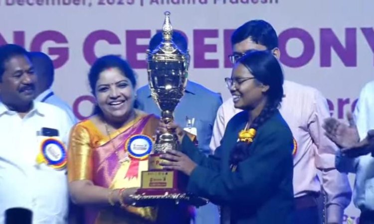 एकलव्य आदर्श आवासीय विद्यालय की छात्रा निहारिका नाग बनी राष्ट्रीय स्वर्ण पदक विजेता    