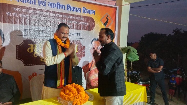 आवारा मवेशियों को लेकर स्वास्थ्य मंत्री श्याम बिहारी जायसवाल का बड़ा बयान — “गाय को सड़क पर छोड़ने से बेहतर है घर में बांधकर करे पालन 